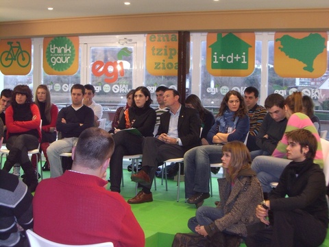 Argazkia: Bilera Nagusiaren irekiera Ibarretxe Lehendakariaren eskutik